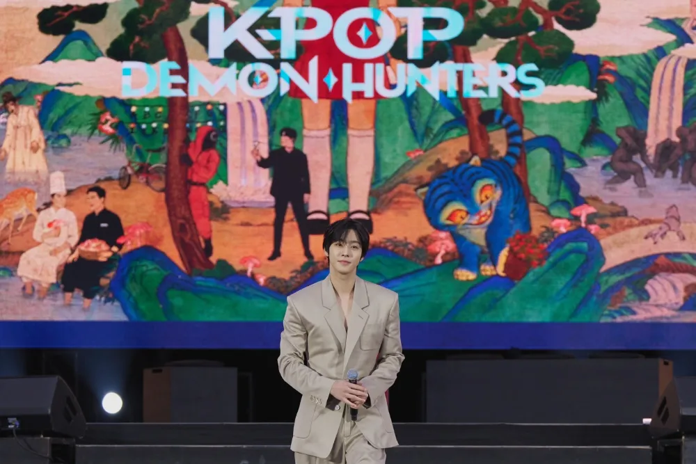 Kpop demon hunters star on stage